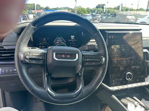 Used 2025 GMC Acadia AT4 w/ Super Cruise Package AWD/4WD image 14