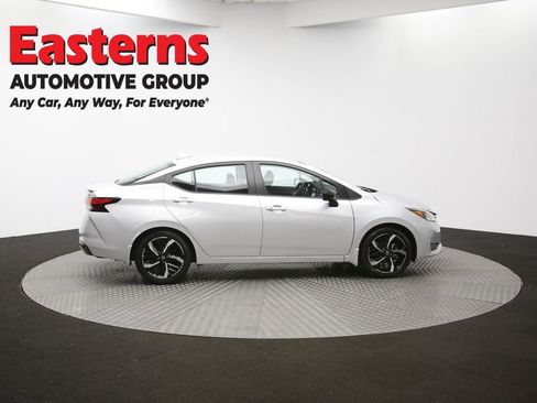 Used 2025 Nissan Versa SR w/ Trunk Package image 43