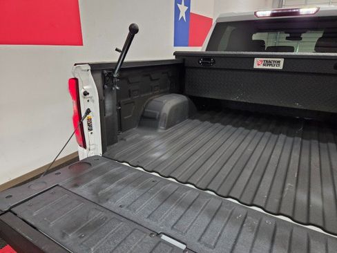 Used 2022 Chevrolet Silverado 1500 RST image 32