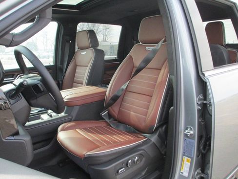 New 2026 GMC Sierra 2500 Denali Ultimate image 12