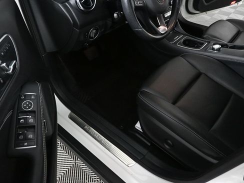 Used 2020 Mercedes-Benz GLA 250 4MATIC image 7