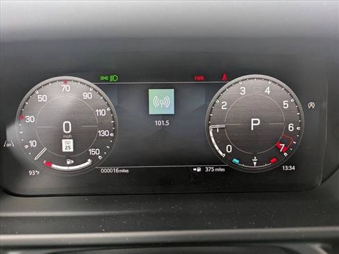 New 2026 Land Rover Defender 130 X-Dynamic SE AWD/4WD image 4