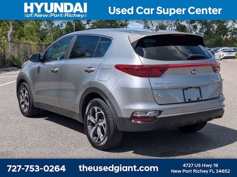 Used 2020 Kia Sportage LX w/ LX Popular Package image 3