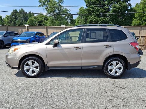 Used 2014 Subaru Forester 2.5i Premium w/ Popular Package #1 AWD/4WD image 8
