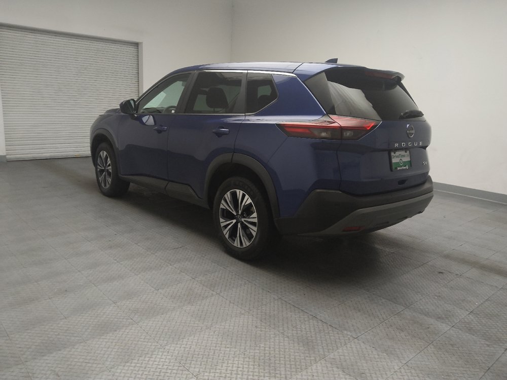 Used 2023 Nissan Rogue SV FWD image 5