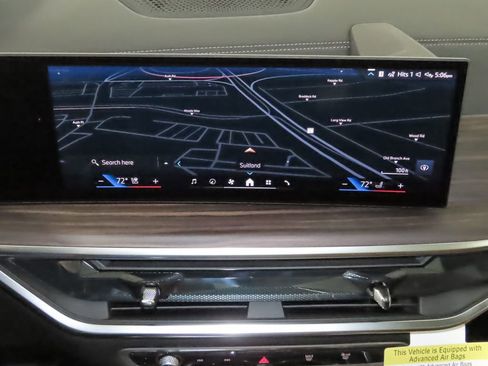 Used 2025 BMW X7 xDrive40i w/ Parking Assistance Package AWD/4WD image 16