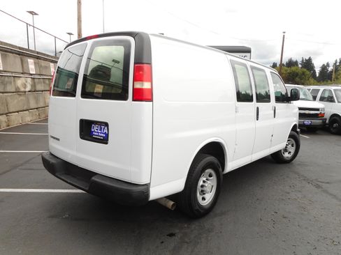Used 2007 Chevrolet Express 2500 RWD image 9