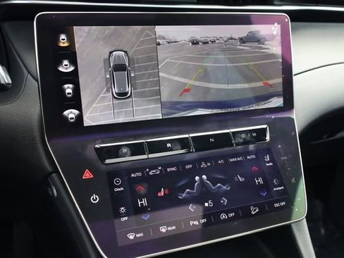 Used 2024 Maserati Grecale GT image 16