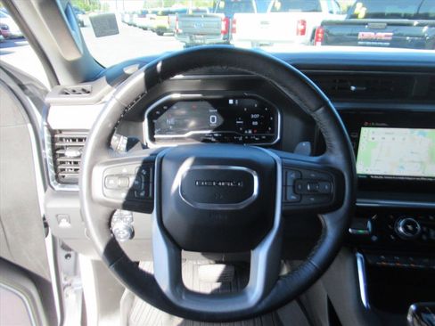 Used 2023 GMC Sierra 1500 Denali image 18