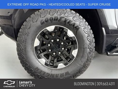 Used 2024 GMC Hummer EV 2X w/ Extreme Off-Road Package image 30