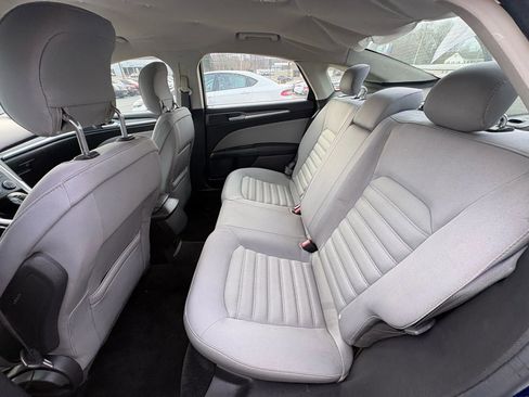 Used 2014 Ford Fusion S image 11