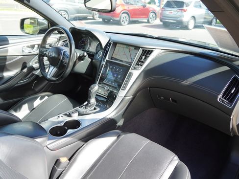 Used 2018 INFINITI Q60 3.0t Luxe w/ Sensory Package 3.0T Luxe image 27