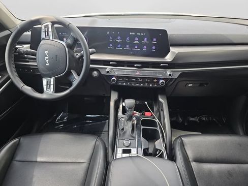 Used 2024 Kia Telluride LX FWD image 11