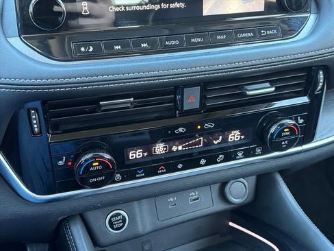 Used 2021 Nissan Rogue Platinum image 24