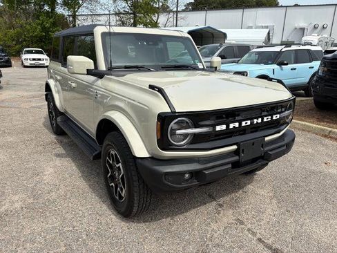 Certified 2025 Ford Bronco Outer Banks image 3