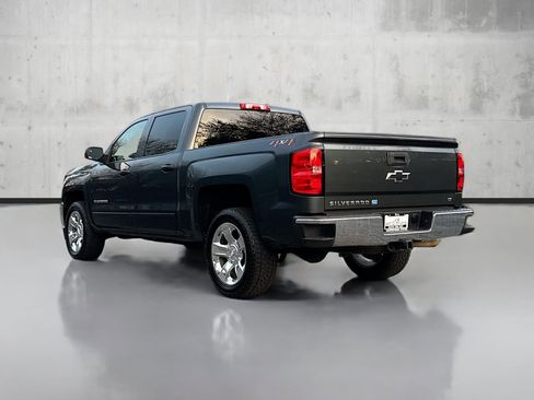 Used 2018 Chevrolet Silverado 1500 LT w/ LT Eassist Package image 5