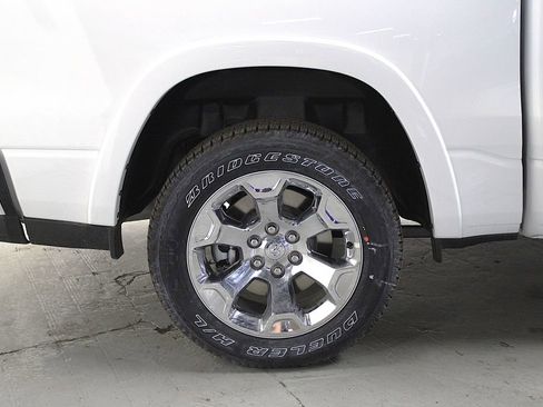 New 2026 RAM 1500 4x4 Crew Cab image 38