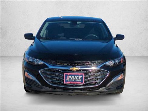 Used 2022 Chevrolet Malibu LS w/ Driver Confidence Package image 2