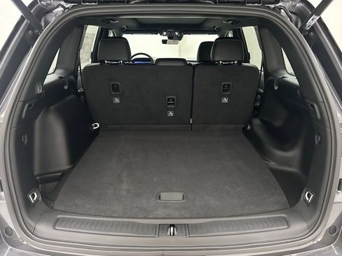 New 2025 Jeep Grand Cherokee Limited image 9