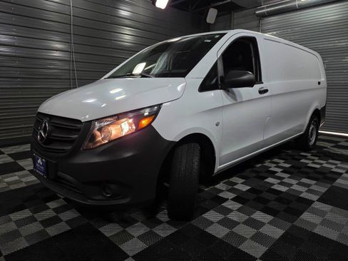 Used 2023 Mercedes-Benz Metris image 31