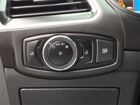 Used 2024 Ford Edge SEL image 14