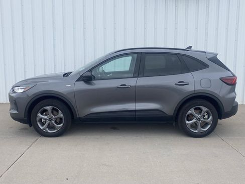 Used 2025 Ford Escape ST-Line AWD/4WD image 8