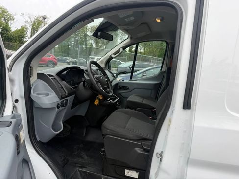 Used 2019 Ford Transit 150 130 Low Roof RWD image 22