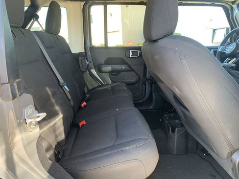 Used 2023 Jeep Wrangler Sahara image 25