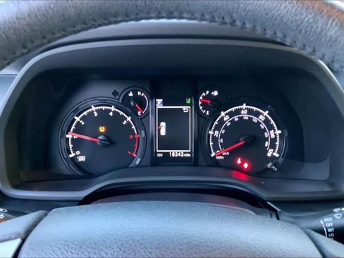 Used 2021 Toyota 4Runner SR5 RWD image 26