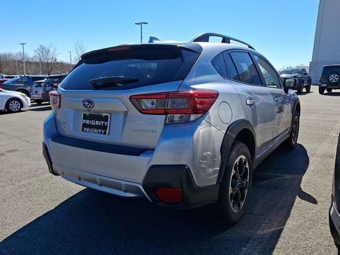 Used 2023 Subaru Crosstrek 2.0i Premium image 9