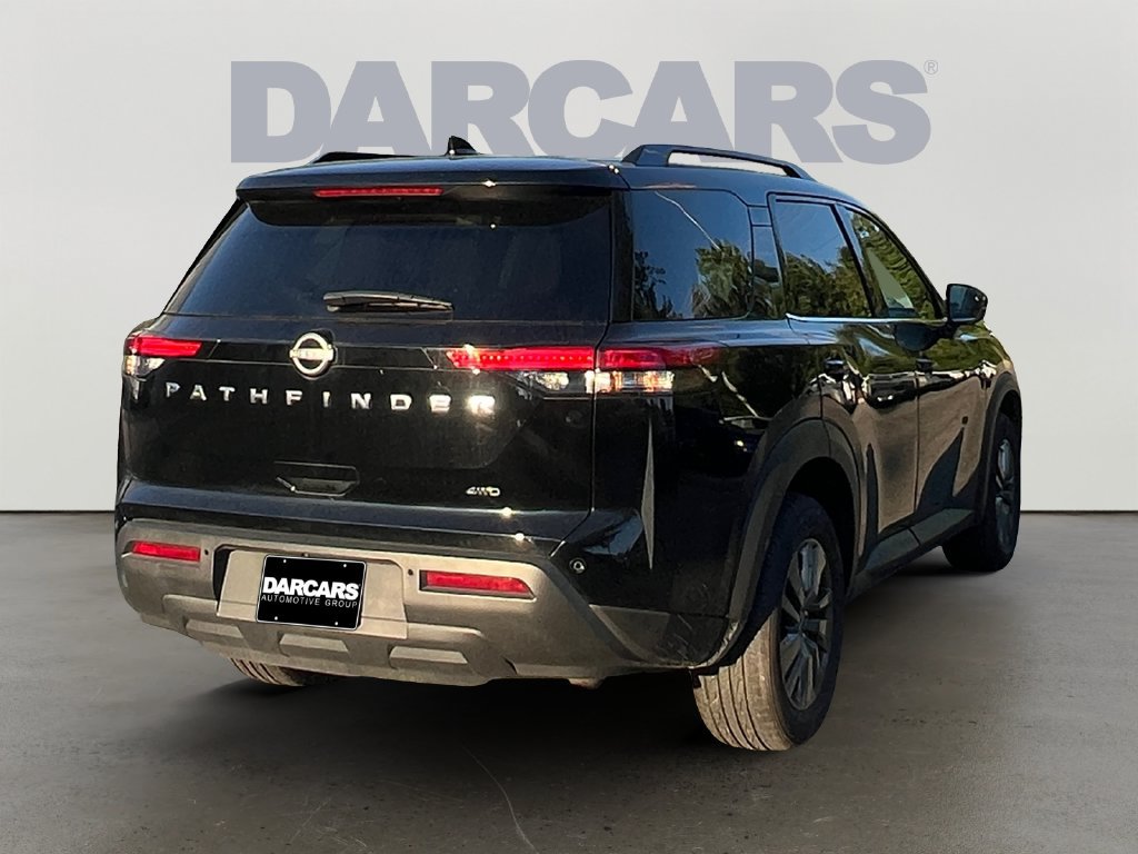 Used 2025 Nissan Pathfinder SV AWD/4WD image 7