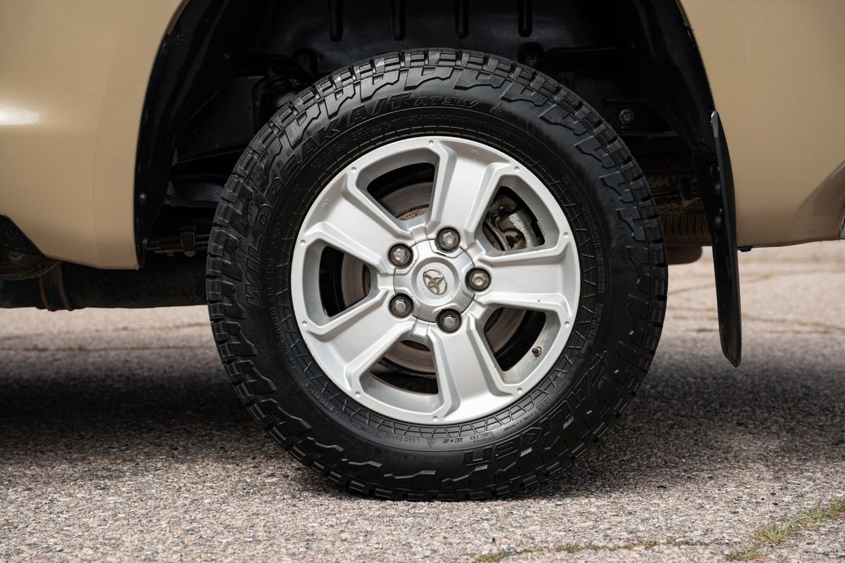 Used 2019 Toyota Tundra SR5 AWD/4WD image 12