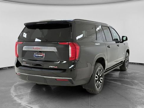 Used 2024 GMC Yukon XL AT4 w/ AT4 Premium Package AWD/4WD image 3