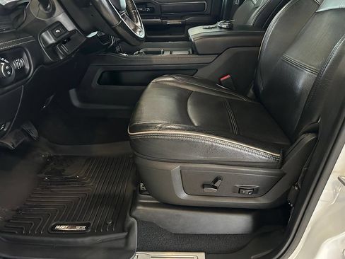 Used 2022 RAM 2500 Limited w/ Night Edition AWD/4WD image 12