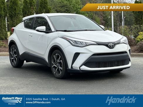 Used 2021 Toyota C-HR XLE image 1