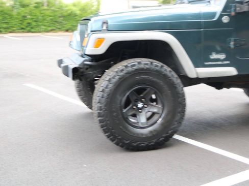 Used 2006 Jeep Wrangler X w/ Tire & Wheel Group (Ecco) AWD/4WD image 28
