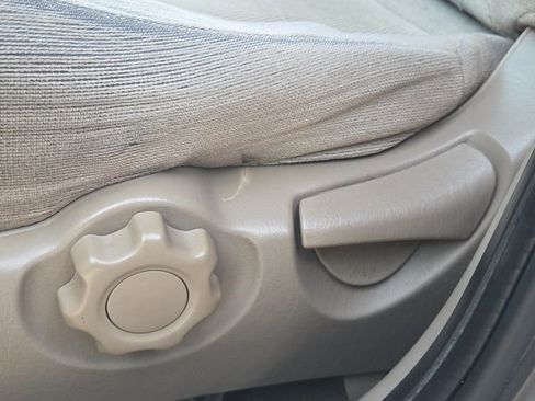 Used 2002 MAZDA Tribute ES image 16