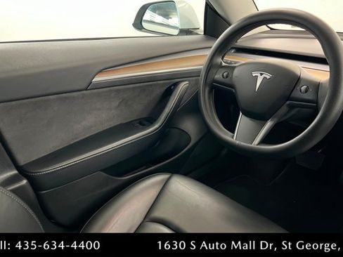 Used 2022 Tesla Model 3 RWD image 11