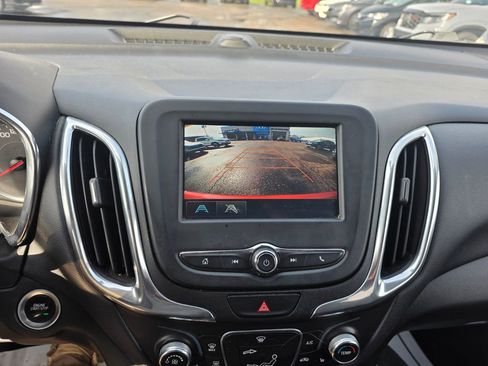 Used 2018 Chevrolet Equinox LT image 15