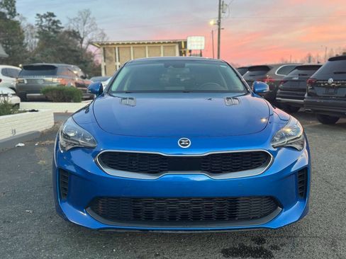 Used 2018 Kia Stinger Premium image 3