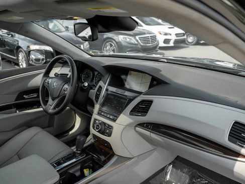 Used 2015 Acura RLX w/ Technology Package FWD image 12