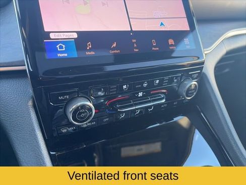 Used 2022 Jeep Grand Cherokee Overland image 37