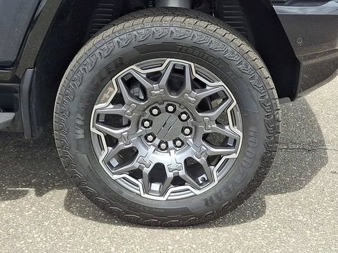 Used 2025 GMC Hummer EV 3X AWD/4WD image 28
