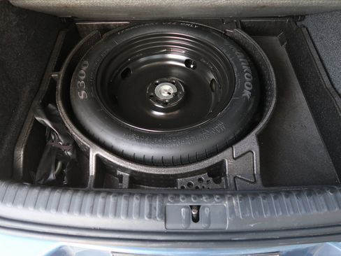 Used 2017 Volkswagen Tiguan S image 35