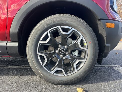 New 2025 Ford Bronco Sport Outer Banks image 9