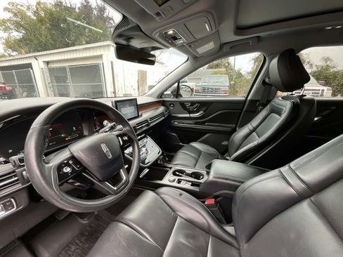 Used 2022 Lincoln Corsair Reserve w/ Equipment Group 201A image 10