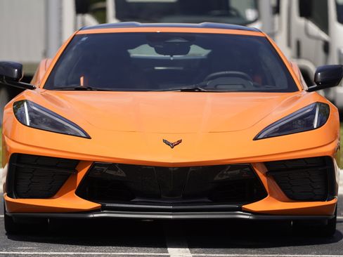 Used 2024 Chevrolet Corvette Stingray Premium Cpe w/ Z51 Performance Package RWD image 35