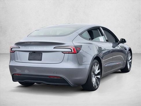 Used 2025 Tesla Model 3 Long Range image 5