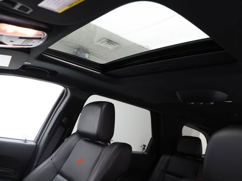 Used 2025 Dodge Durango GT AWD/4WD image 18