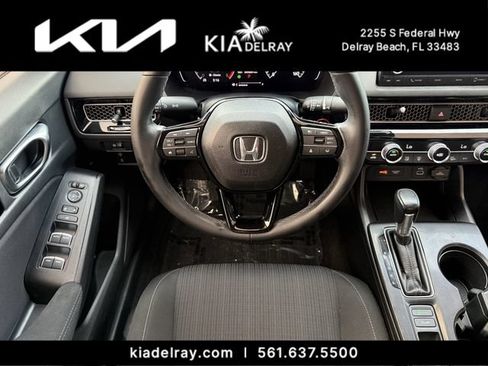 Used 2023 Honda Civic EX image 11